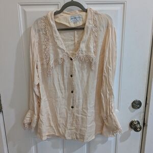 Vintage Ann Ferriday Elegant Lace Trimmed Button Down